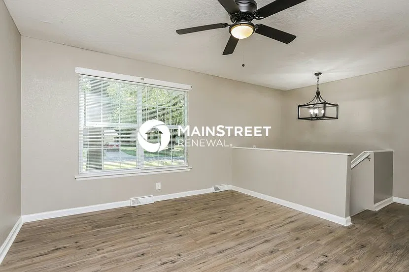 1137 Soria St — Photo 3
