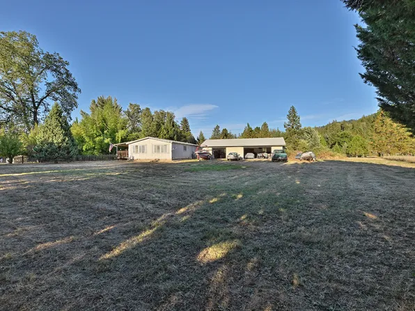 374 Covered Bridge Rd, Rogue River, OR 97537