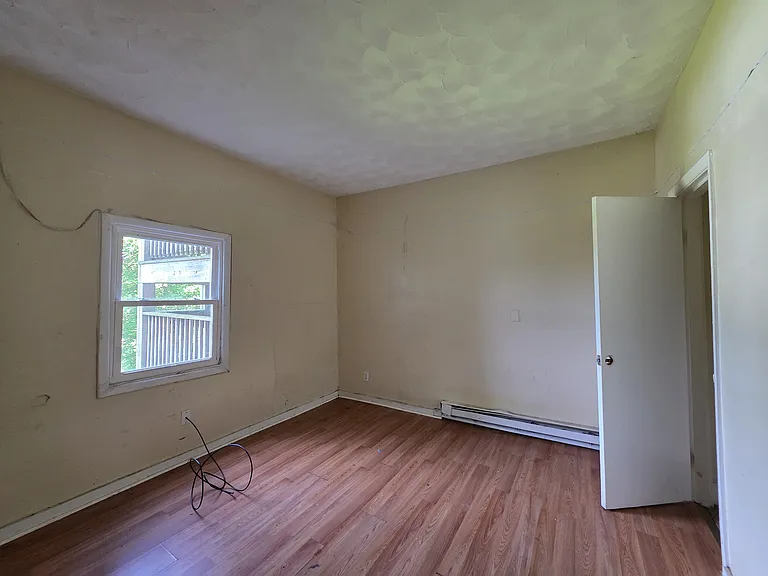 15 Robart St #1-A — Photo 8