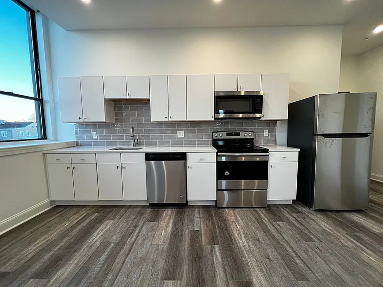 6800 Market Residential — Photo 4