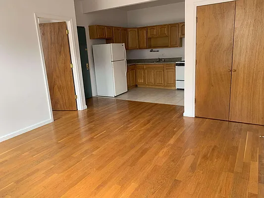 Rented by Capri Jet Realty Corp | media 5
