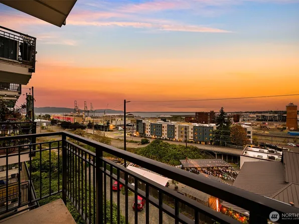 1015 Railroad Avenue #418, Bellingham, WA 98225