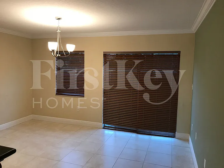12827 SW 256th Ter — Photo 5