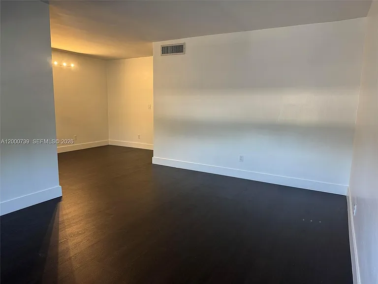 4850 SW 26th Ave #1-6 — Photo 3
