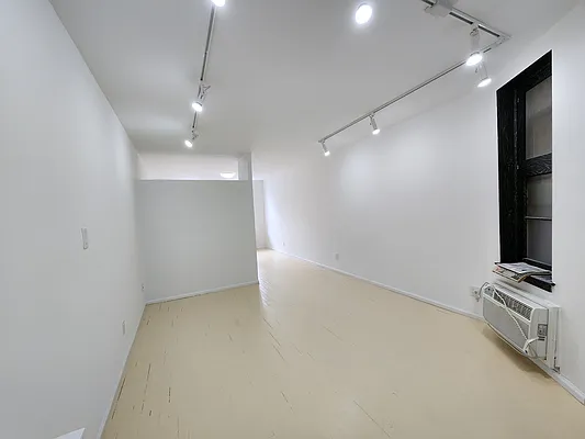 Rented by Homefront Management E29, Inc. | media 14