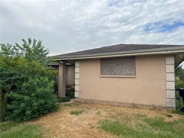 4718 Marque Dr, New Orleans, LA 70127