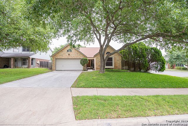 1st image of 325 Scotch Rose Ln