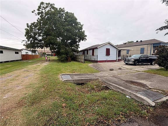2nd image of 600 Wagner St