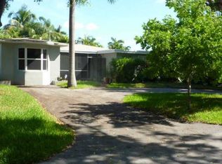 1307 Dewey St, Hollywood, FL 33019