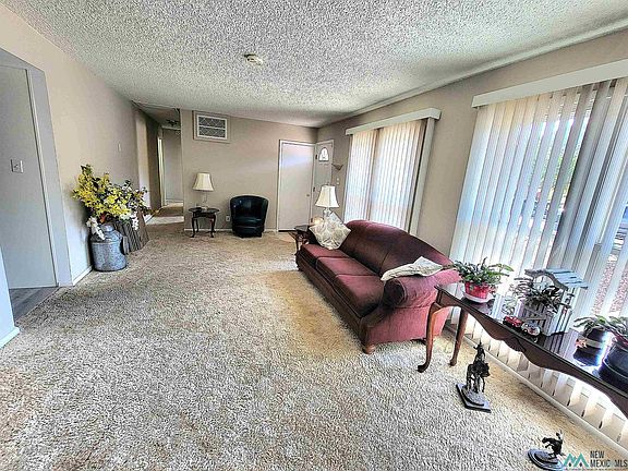 3rd image of 3421 Ciniza Dr