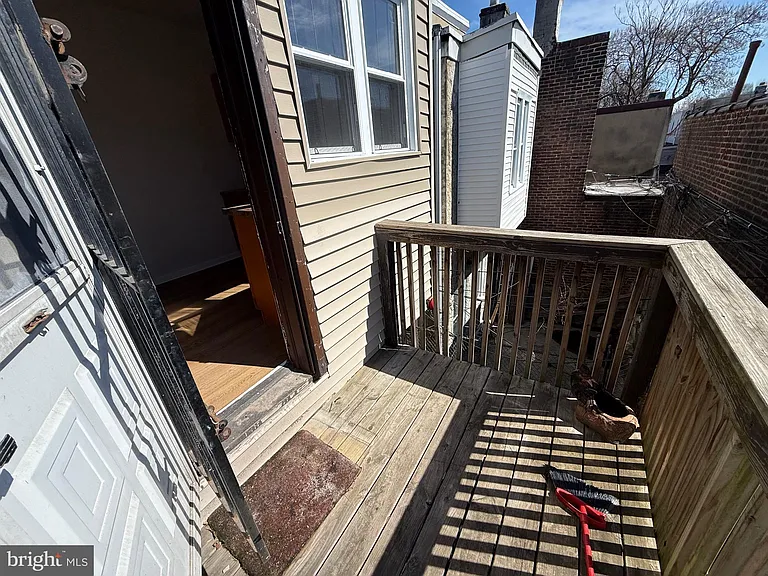 5052 Wayne Ave — Photo 16