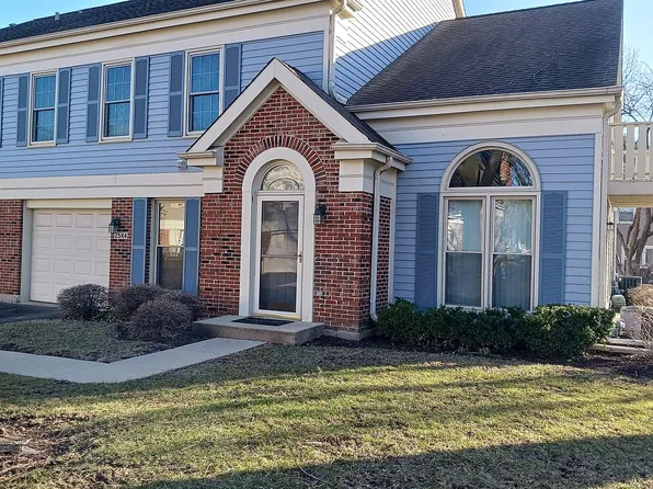 2544 E Hunter Dr, Arlington Heights, IL 60004