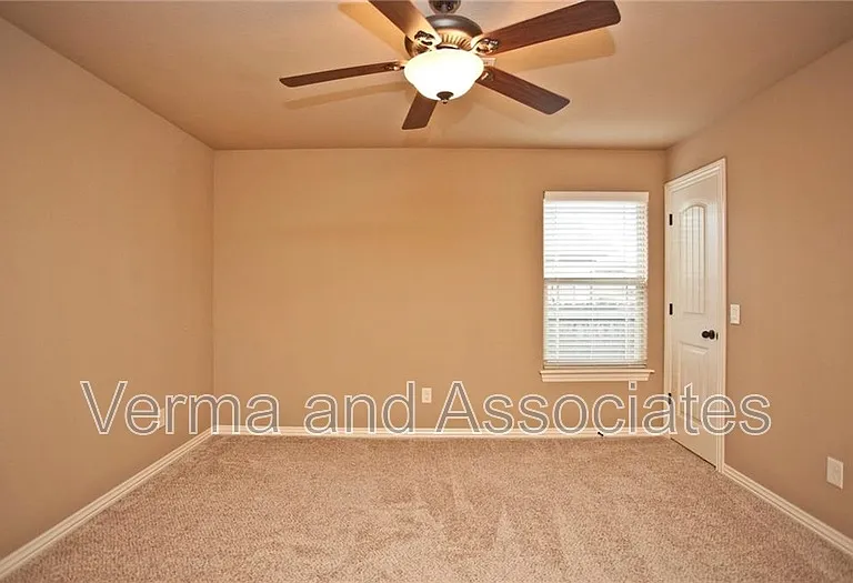 1906 Cypress St — Photo 11