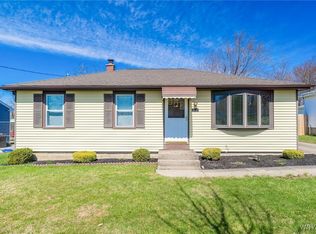 188 Burmon Dr, Orchard Park, NY 14127