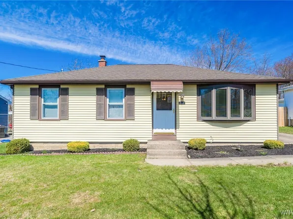 188 Burmon Dr, Orchard Park, NY 14127
