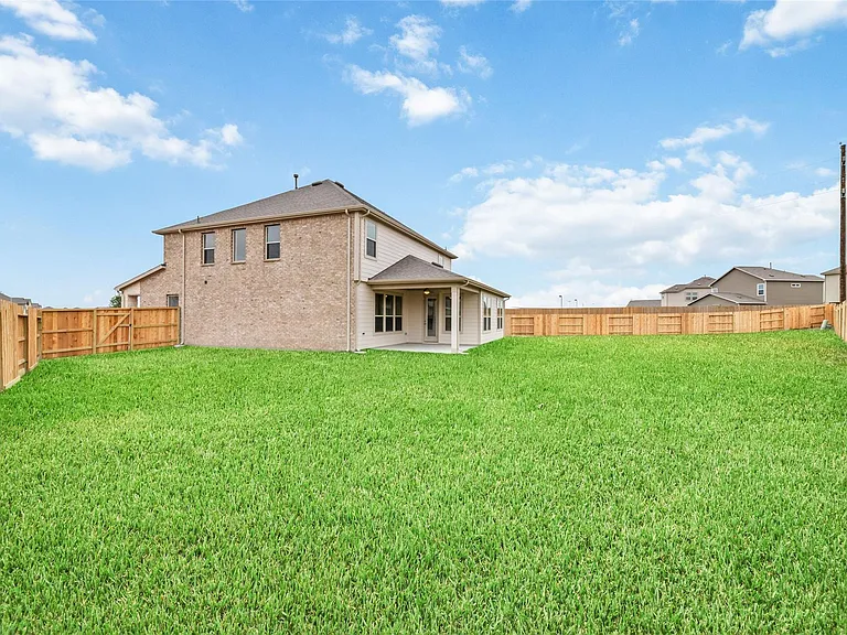 7731 Coral Key Dr — Photo 2