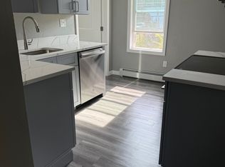 38 Foster St APT 3B, Southbridge, MA 01550