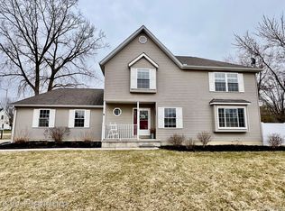 555 Colorado Ave, Marysville, MI 48040