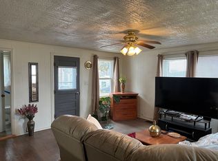 105 W Campbell St, Murray, NE 68409