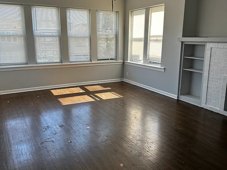 7838 S Paulina St #2 — Photo 2