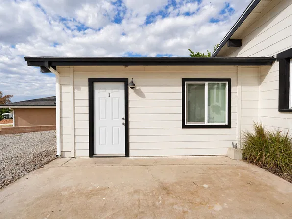 719 Esther Way, 719 Esther Way #3, Redlands, CA 92373