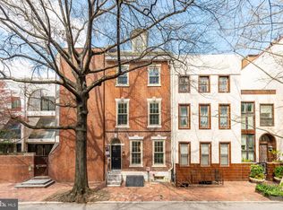 635 Pine St, Philadelphia, PA 19106