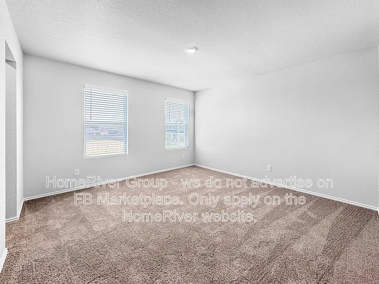 408 Jacks Pl — Photo 4