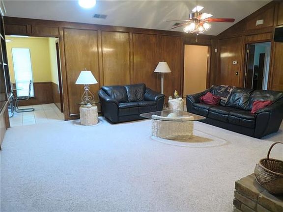 5th image of 3200 Dover Dr