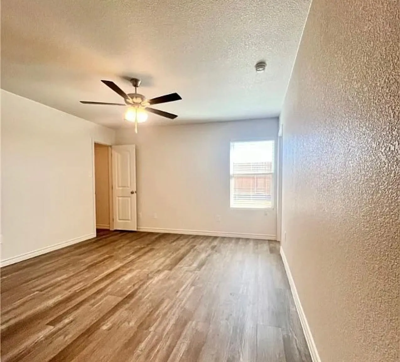 113 Dolphin Drive - 2 — Photo 3