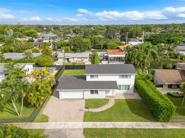 9975 SW 85th St, Miami, FL 33173