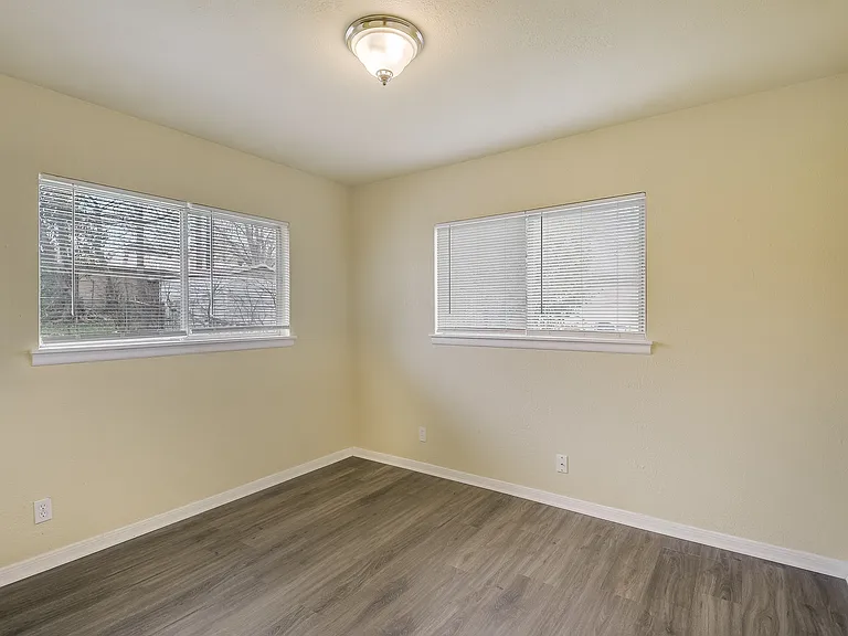 227 Shin Oak Dr — Photo 21