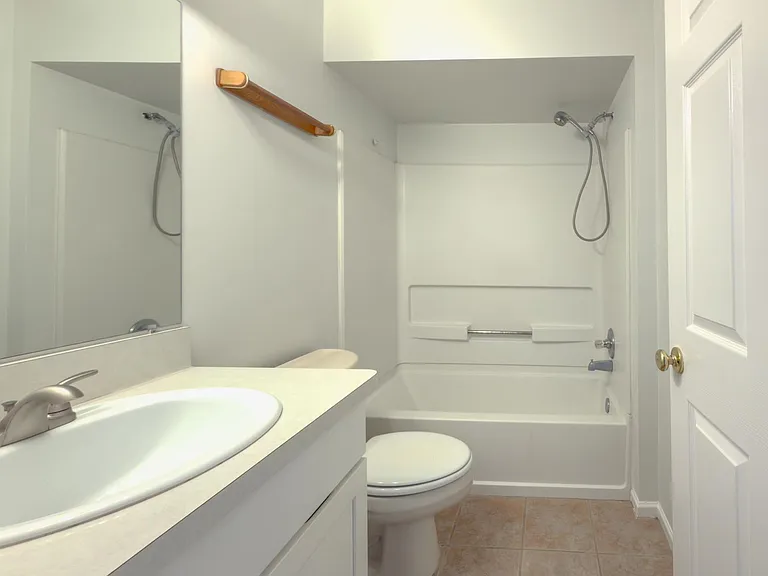 4306 Maple St — Photo 11