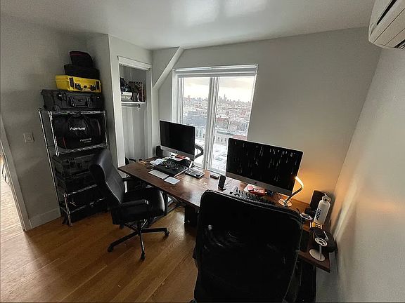4th image of 1433 De Kalb Ave #8K