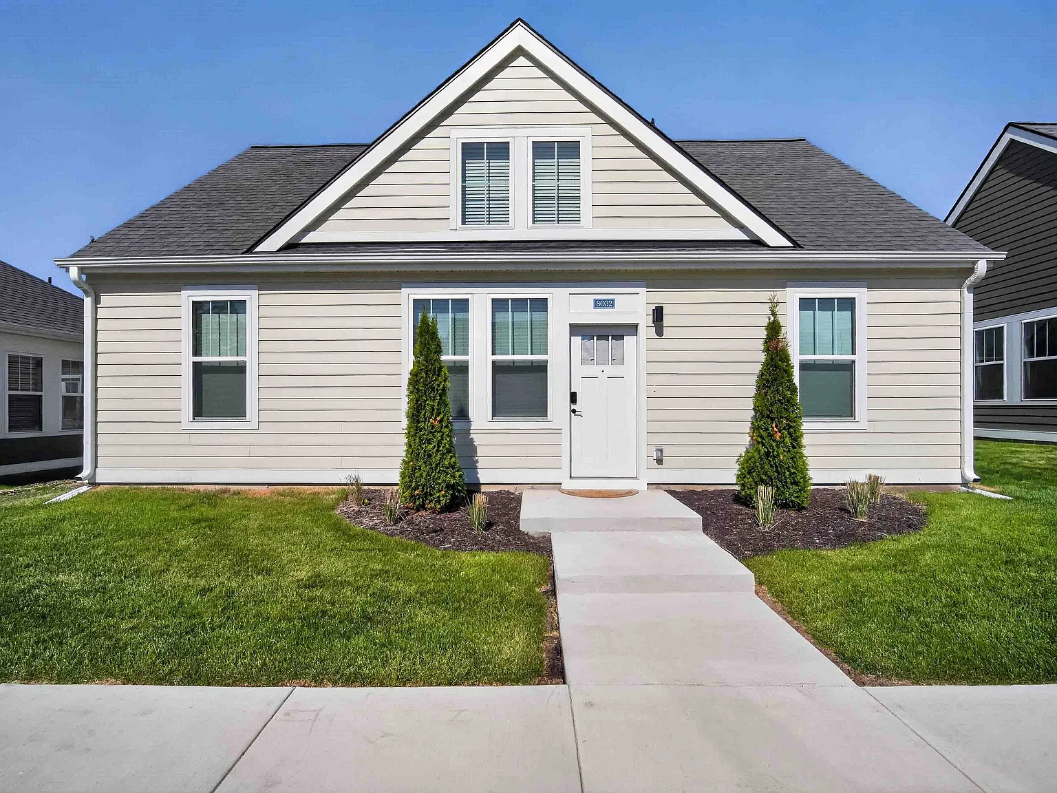 LEO at Bristol - Single Family Rental Homes — Photo 2
