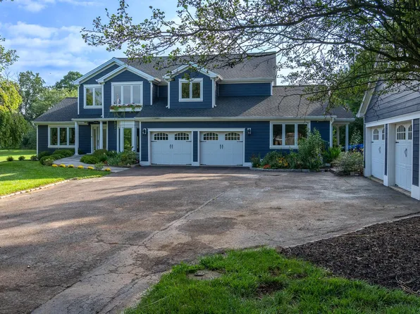 4 Merion Ln, Collegeville, PA 19426