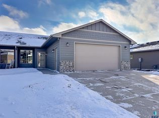 3405 E Bison Trl, Sioux Falls, SD 57108