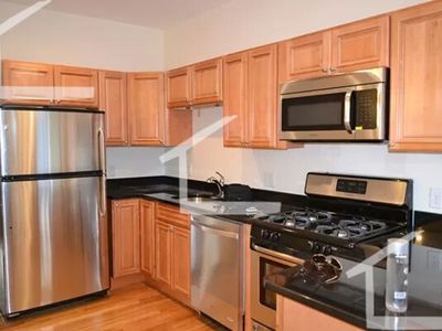 162 Fuller St #1, Brookline, MA, 02446