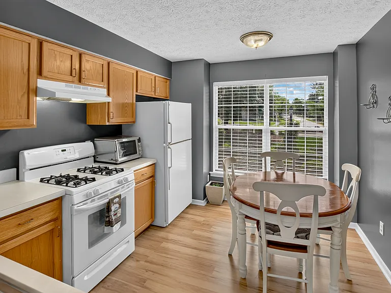 11309 Lake Meadow Ln — Photo 8