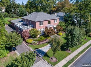 67 Norman Pl, Tenafly, NJ 07670