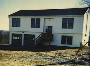 12 Adanti Ln, Ansonia, CT 06401