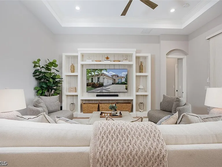 2977 Willow Ridge Ct — Photo 32