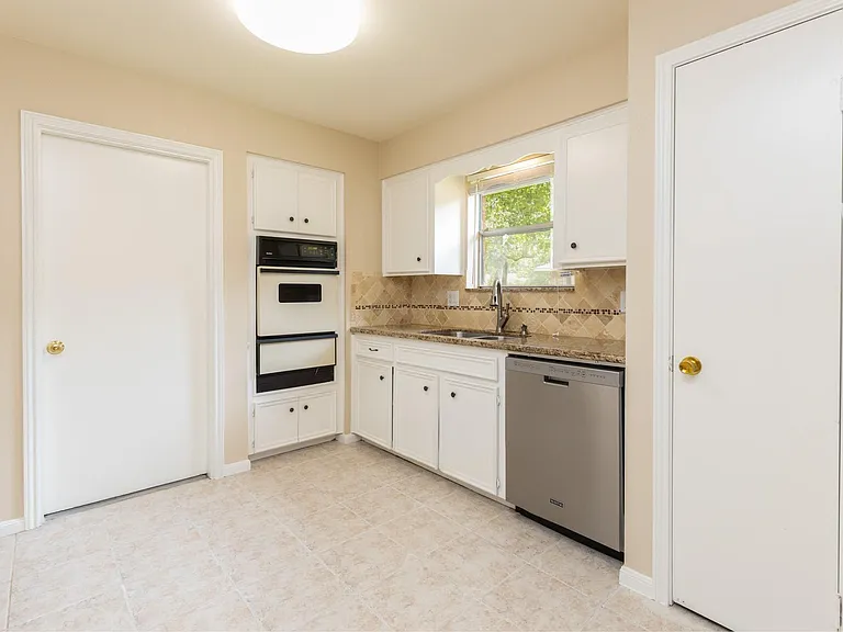 2623 Longleaf Pines Dr — Photo 12