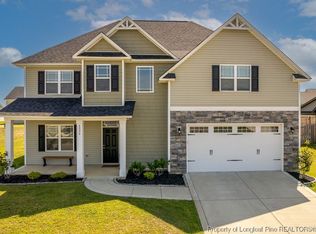 6224 Jacobs Creek Cir, Hope Mills, NC 28348