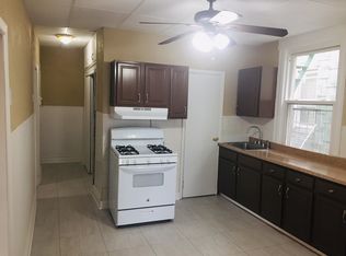 22 E 29th St #2R, Bayonne, NJ 07002