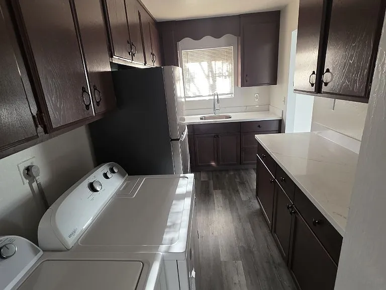 476 Corcoran Ave #1 — Photo 10