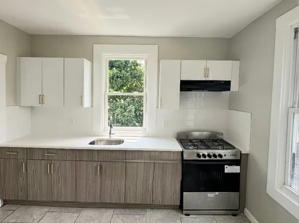 27-29 N Munn Ave, Newark, NJ