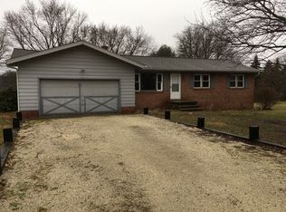 284 Pheasant Dr, Mogadore, OH 44260