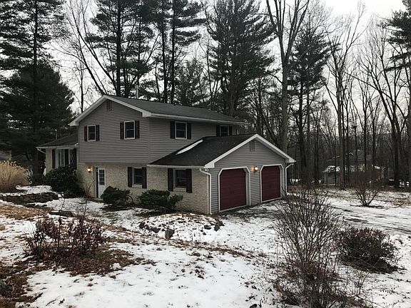 2nd image of 203 Birchwood Dr