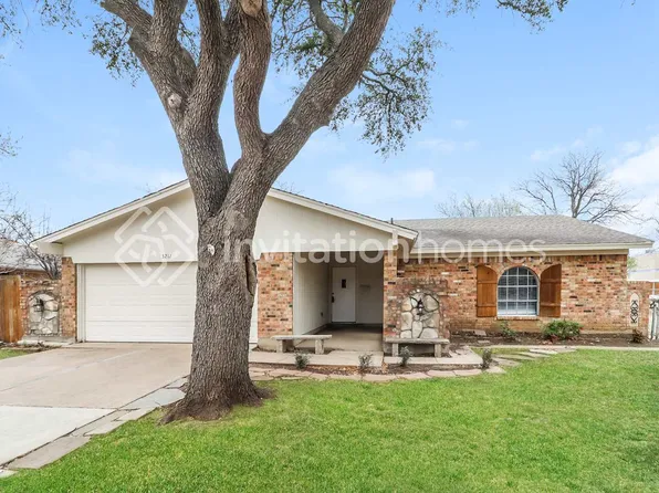 3212 Glenmont Dr, Fort Worth, TX 76133
