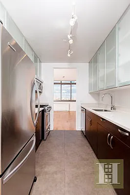 Rented by Halstead Real Estate | media 29